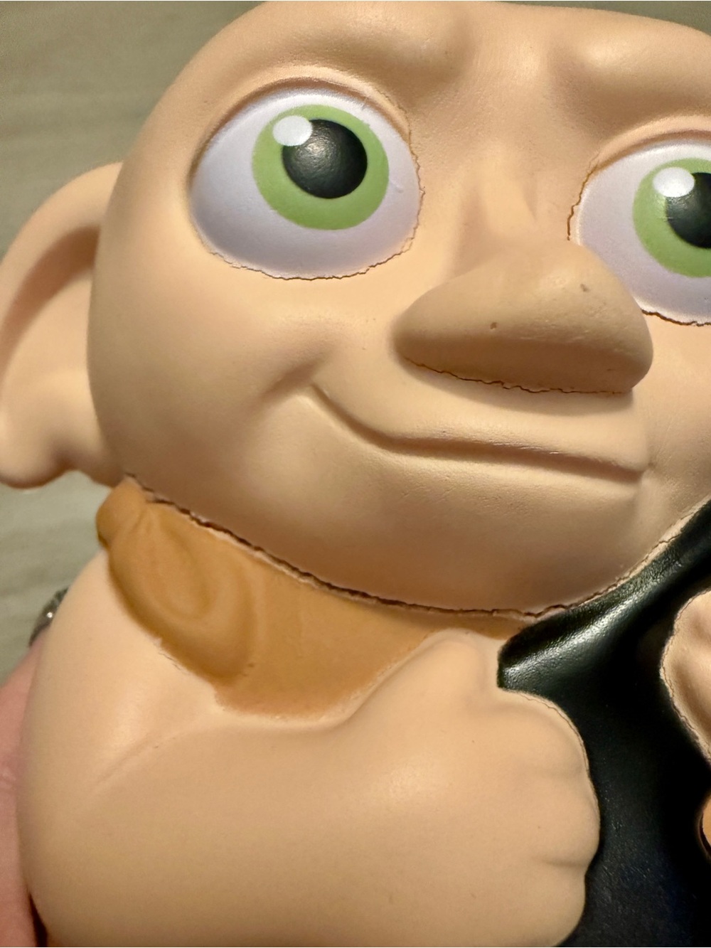 The Noble Collection Harry Potter Squeeze & Hug Dobby Pufflums Figure-read Notes - Picture 5 of 7